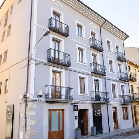 Cims De Hotel