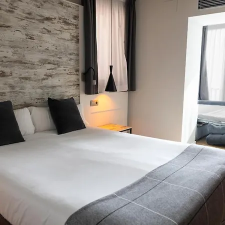 Cims De Hotel 3*