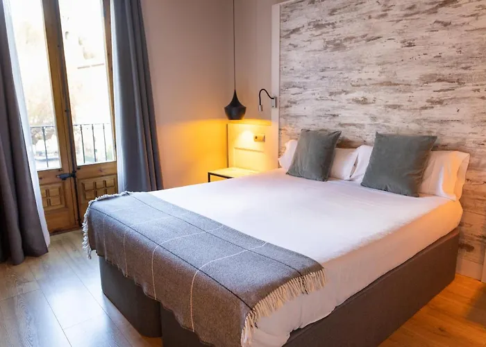 Cims De Hotel 3*